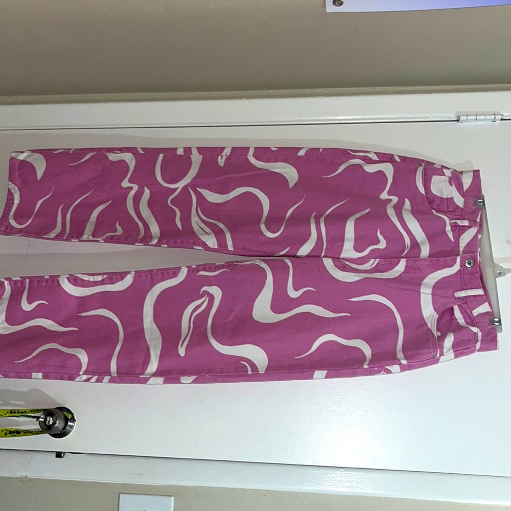 Pink & White Loose Straight Jeans, Never worn